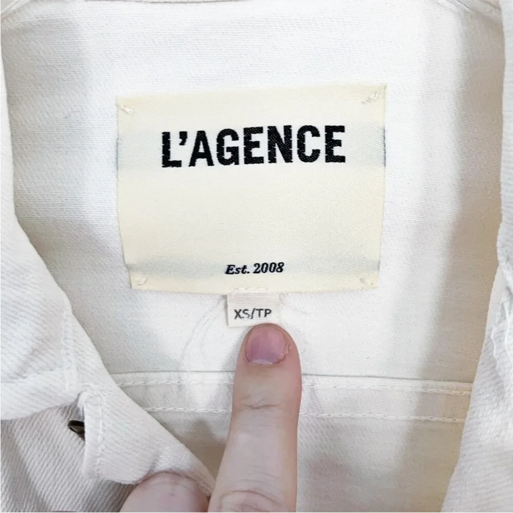 L'AGENCE Janelle Raw Cut Slim Denim Jacket in Vintage White - Picture 4 of 4